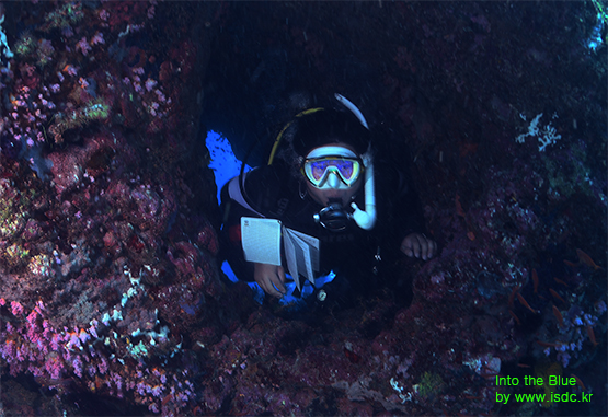 Hole in the wall_Sabang_Philippines_14may201908-1.jpg